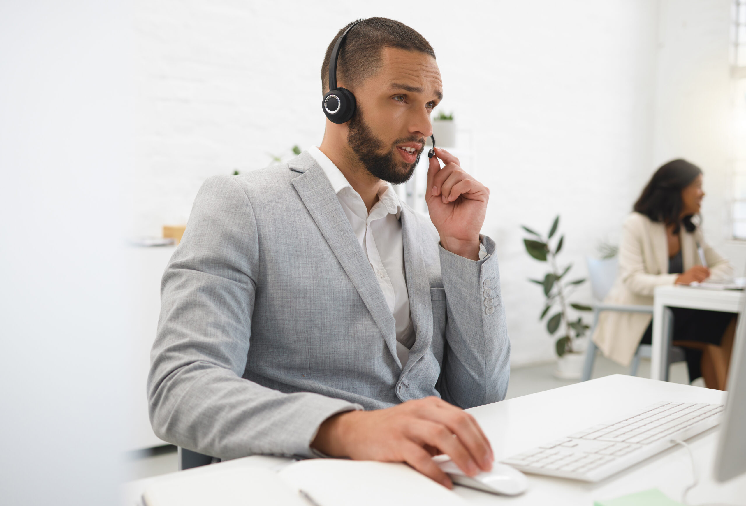 Small Business Growth: Answering Services Free Up Your Time