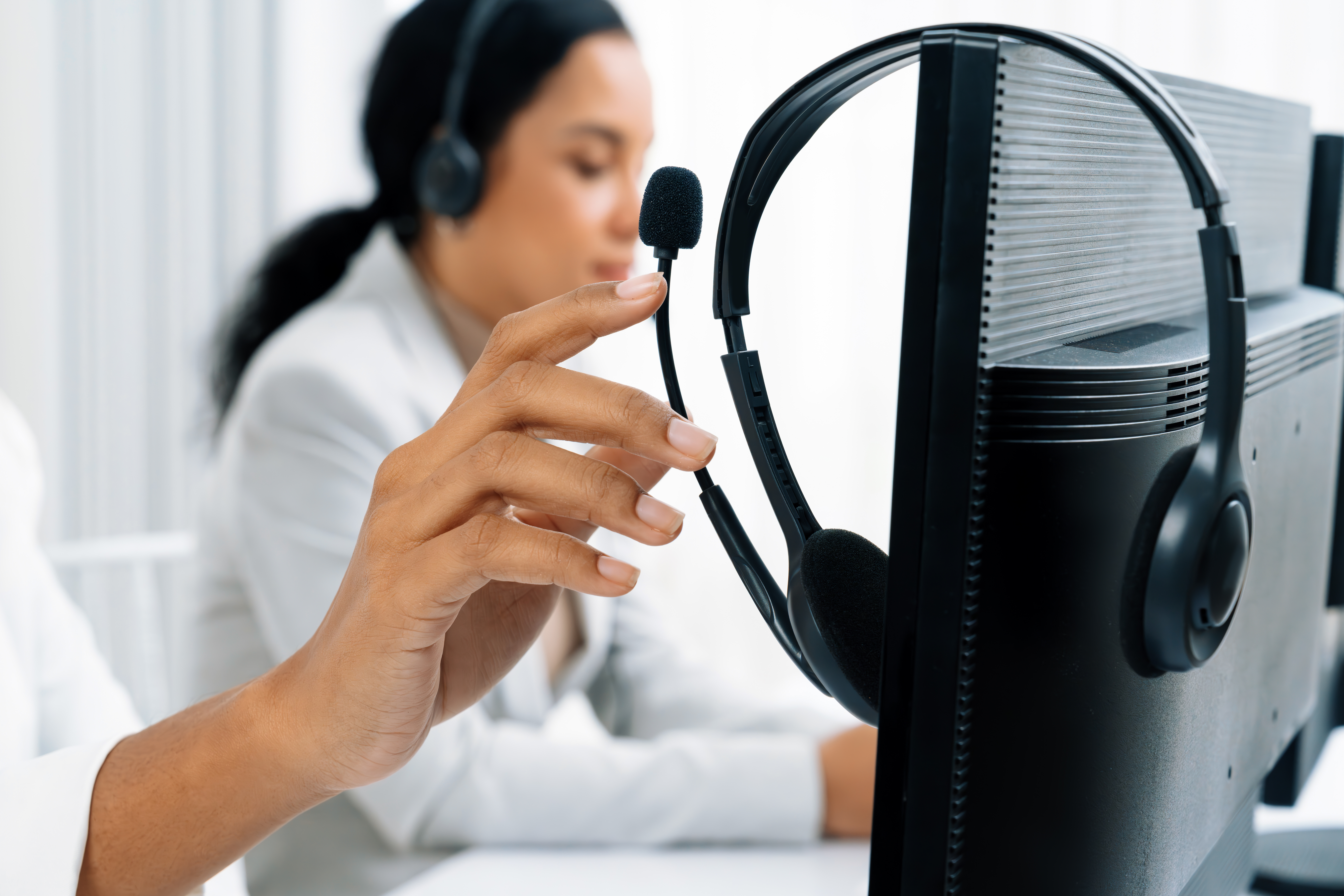 Professional Call Handling: First Impressions That Win Customers