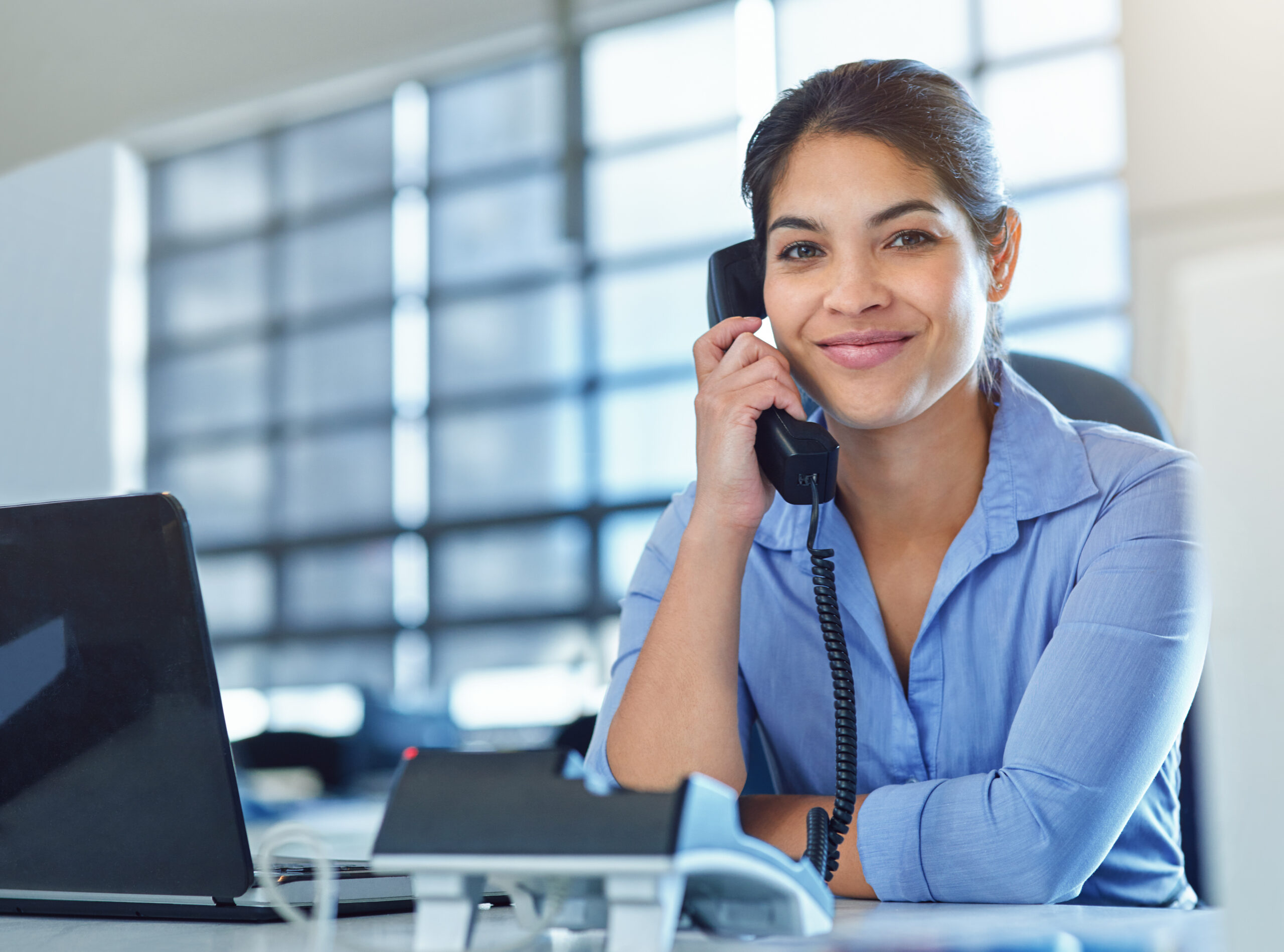 When to Switch from DIY to Professional Phone Answering