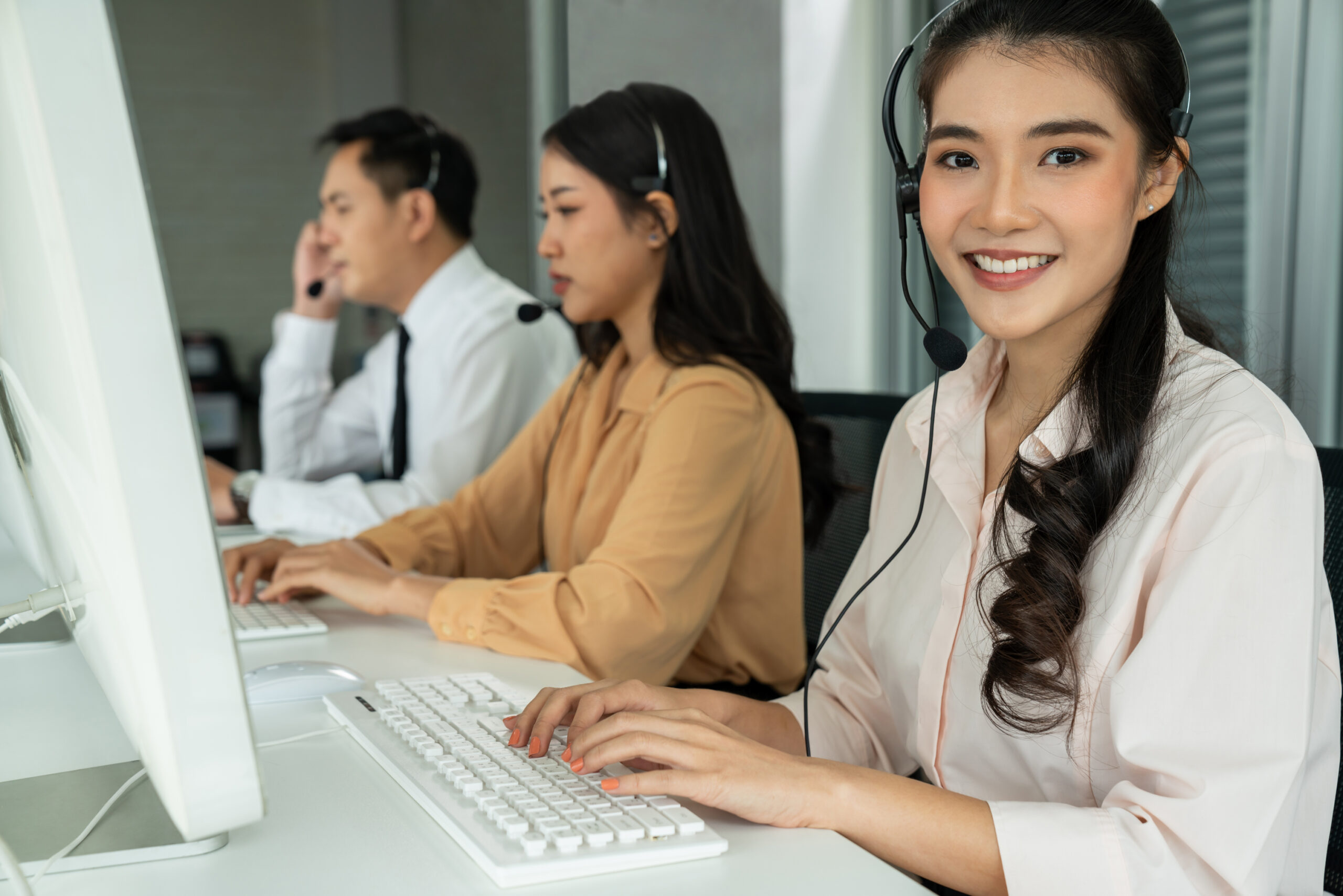 Virtual Receptionist vs. In-House Staff: The Real Cost Breakdown