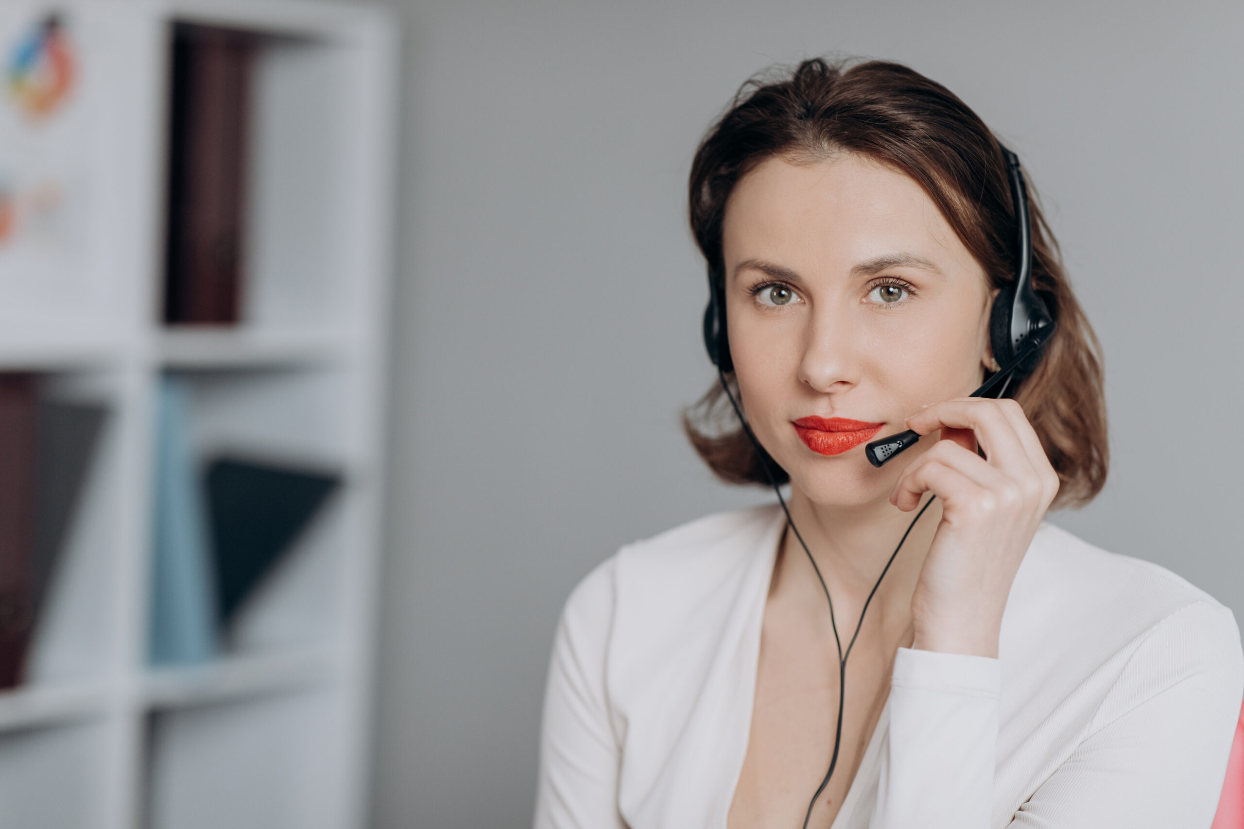 Answering Service Costs vs Hiring a Full-Time Receptionist NJ